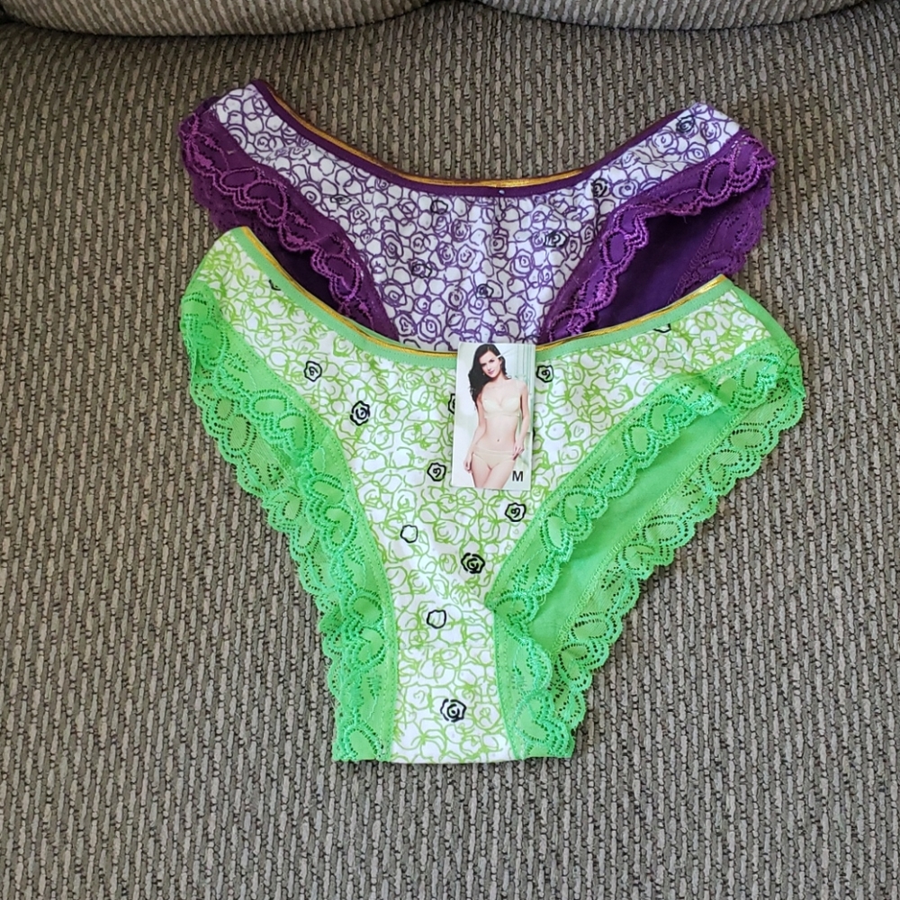 Lot of 2 Girls Lace Underwear (with tag)